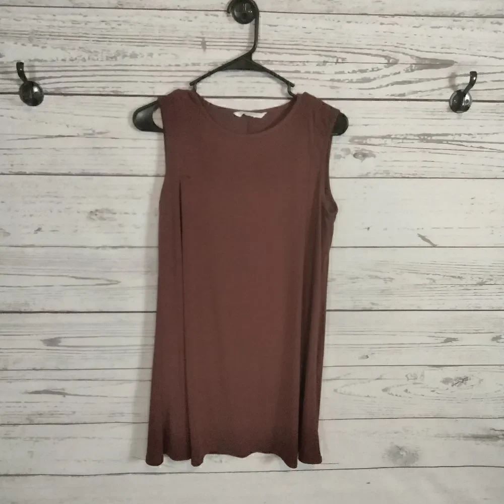 "BCCGenerations" woman's sleeveless dress
